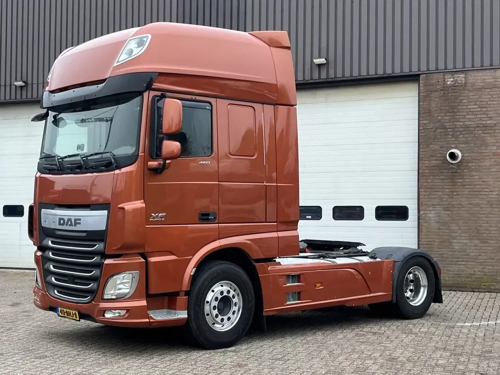 DAF XF 460 FT / Full spoiler / Alcoa / PTO / Hydrauliek / 2 x Bed / NL Truck