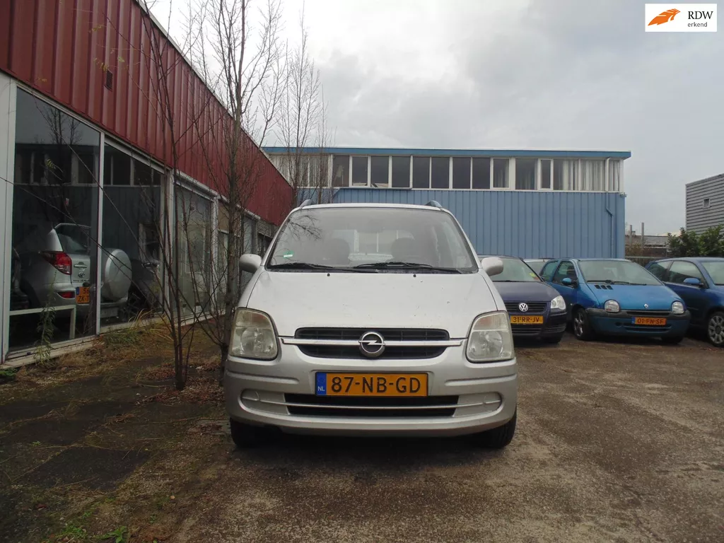 Opel Agila 1.2-16V Color Edition