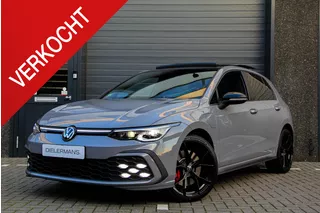 Volkswagen Golf 1.4 eHybrid GTE Dark Style | Panorama dak | IQ lights | 19' Estoril | Led verstralers