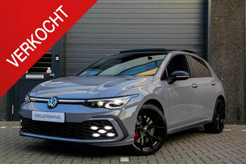 Volkswagen Golf 1.4 eHybrid GTE Dark Style | Panorama dak | IQ lights | 19' Estoril | Led verstralers