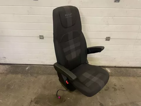 DAF 2294310 / 2273936 BIOSCOOP PASSAGIERSSTOEL GRAMMER (INKLAPBAAR)