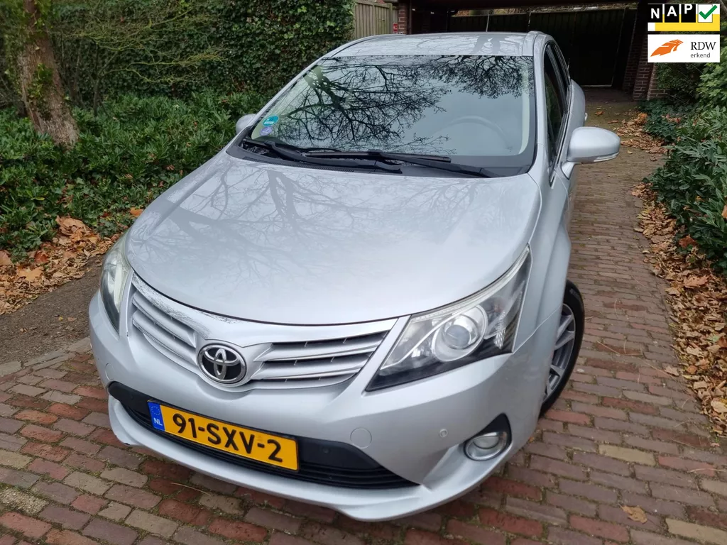 Toyota Avensis Wagon 2.0 VVTi Dynamic Business Automaat
