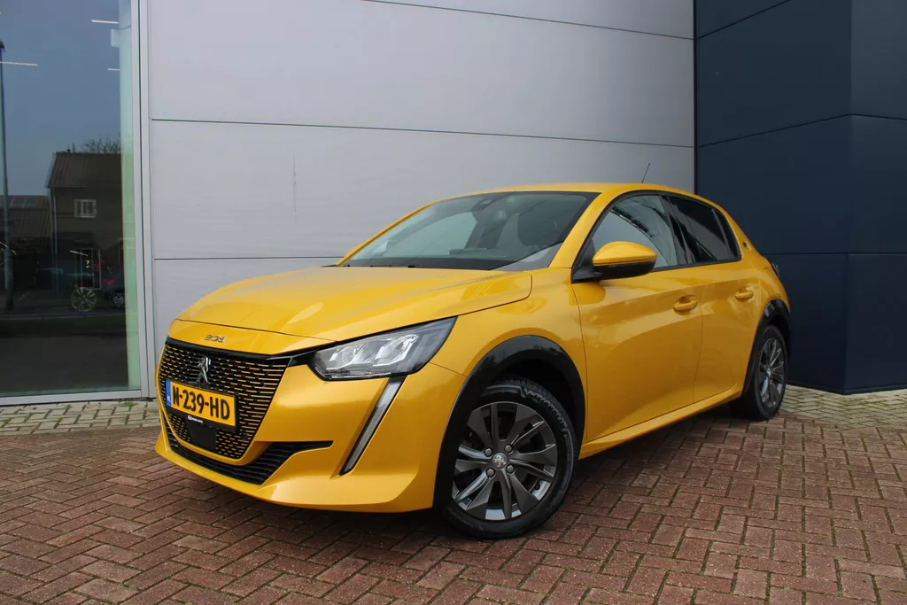 Peugeot e-208 EV Allure Pack 50 kWh Airco Adapt.Cruise Navi Camera Carplay Dealer onderhouden