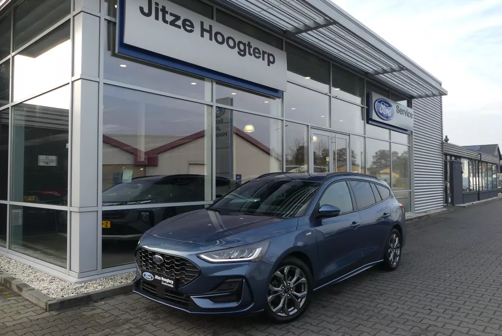Ford Focus Wagon 1.0 EcoBoost Hybrid ST Line GROOT SCHERM, WINTER PACK, CRUISE, CLIMA, NAVI, PDC V&amp;A, APPLE CARPLAY/ANDROID AUTO, LANE ASSIST, 83.707KM