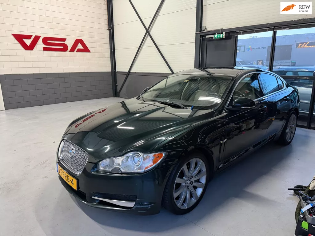 Jaguar XF 5.0 V8 Premium Luxury|full-opties|dakje|385PK|Camera|Cruise|PDC|Climate|Stoelvw|voorruitvw|leder|elektrische stoelen.