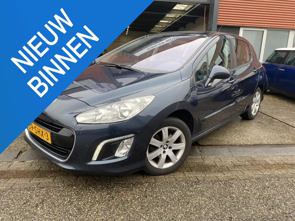 Peugeot 308 1.6 VTi Premi&egrave;re Bluetooth |Climate Controle | Centrale Vergrendeling met afstand bediening | Cruise Controle | Radio/CD MP3 | Navigatie | Parkeer sensoren V+A | Panorama dak | NAP |