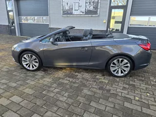 Opel Cascada 1.6 TURBO COSMO