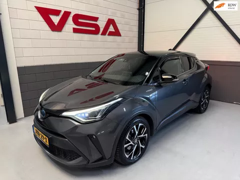 Toyota C-HR 1.8 Hybrid First Edition Team D |Camera|PDC|Cruise|lane-assist|Stuur+stoelvw|dealeronderhouden|4-seizoen banden|Lux