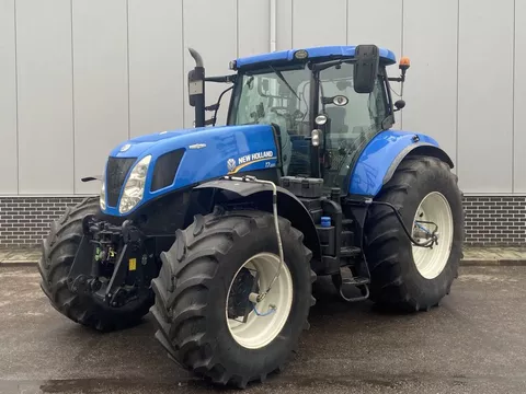 New Holland T7.220 AUTO COMMAND
