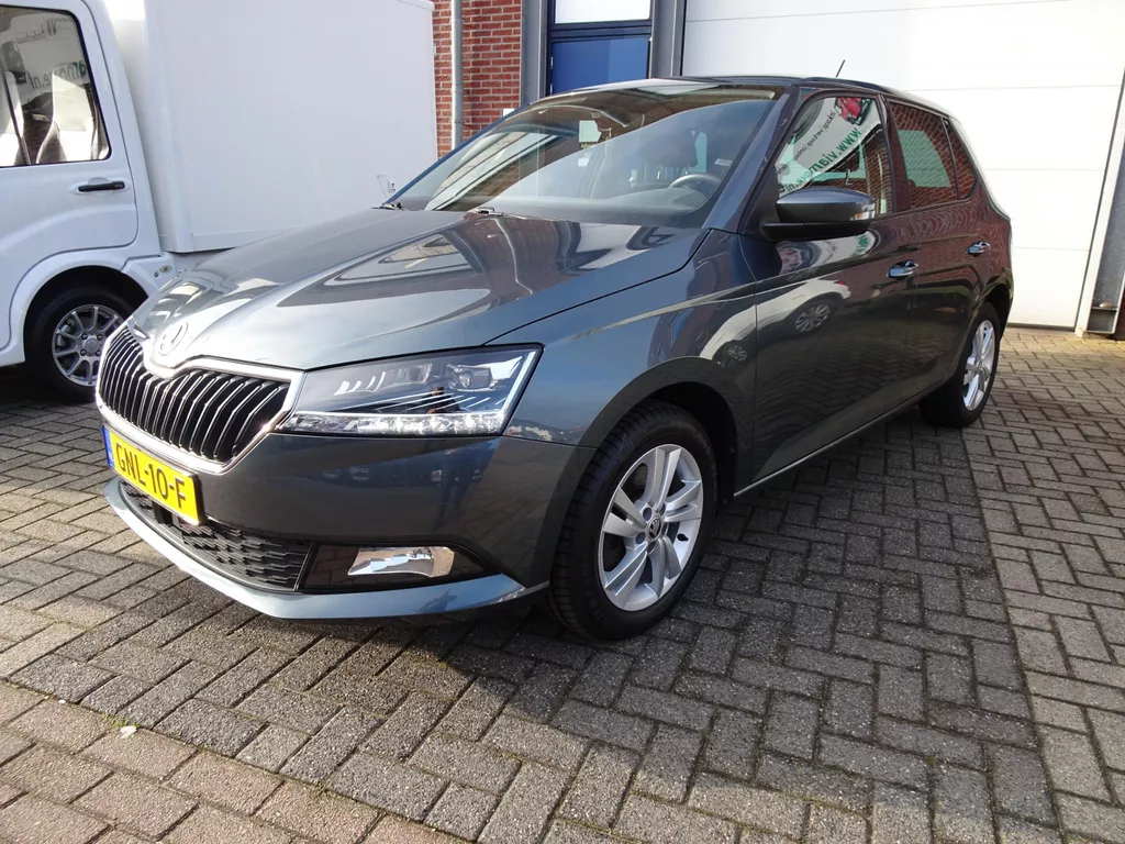 Skoda Fabia 1.0 TSI Style Cruise control | CarPlay | Keyless start/ parkeer sensoren