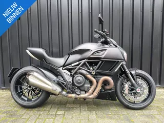 Ducati Diavel Dark