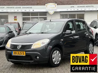 Dacia Sandero 1.6 Laur&eacute;ate AIRCO | TREKHAAK | NIEUWE APK | BOVAG !!