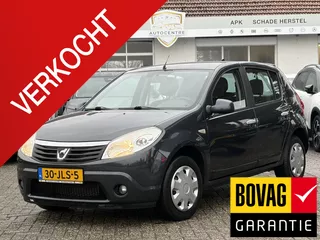 Dacia Sandero 1.6 Laur&eacute;ate AIRCO | TREKHAAK | NIEUWE APK | BOVAG !!
