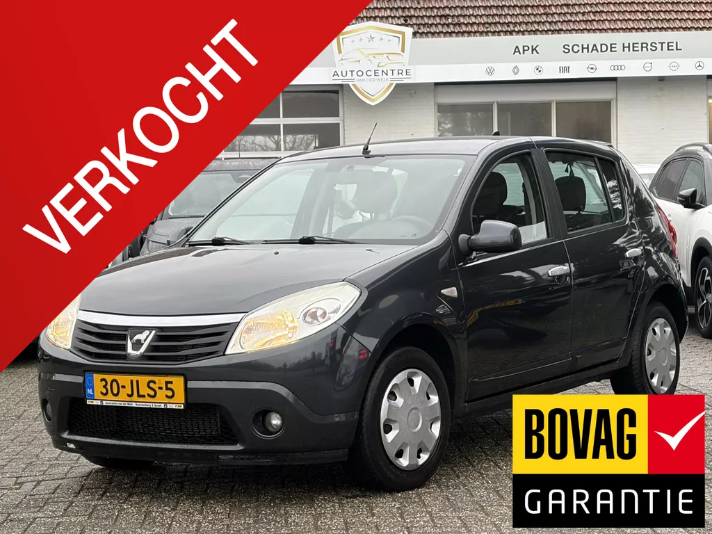 Dacia Sandero 1.6 Laur&eacute;ate AIRCO | TREKHAAK | NIEUWE APK | BOVAG !!