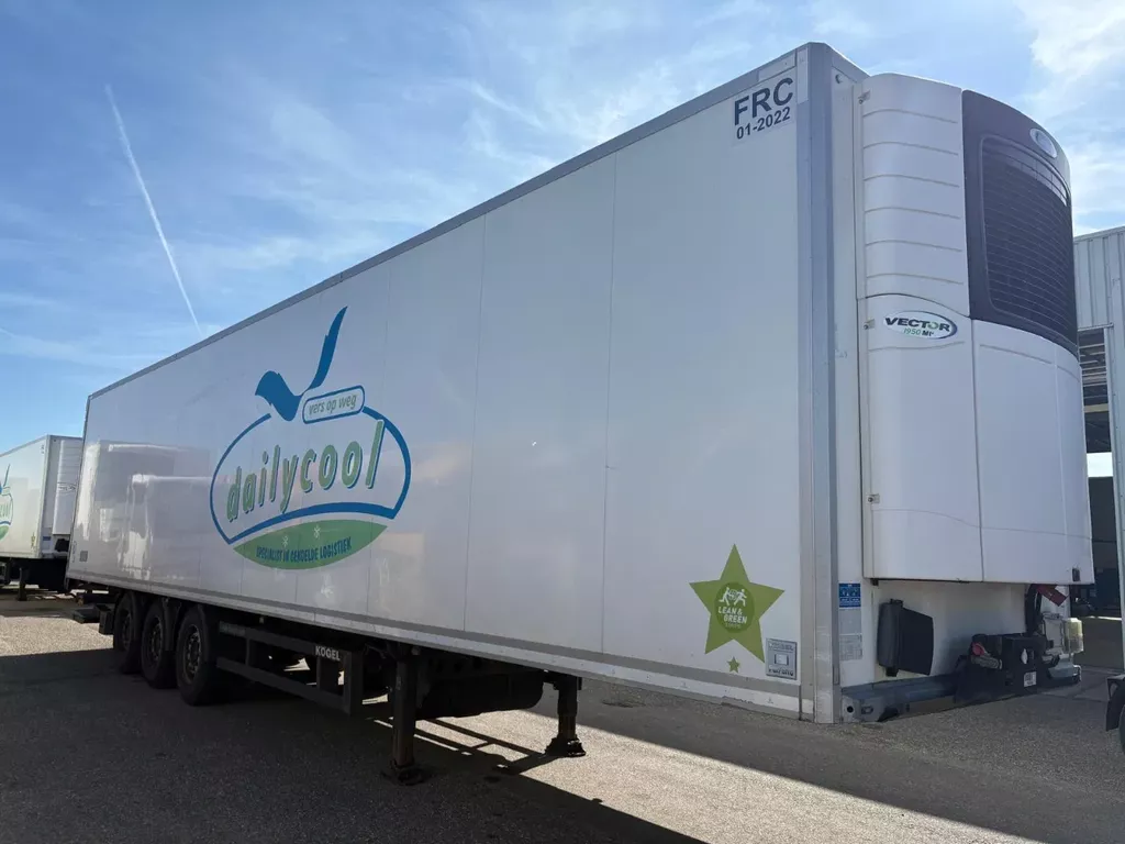 K&ouml;gel SVA 24,Carrier Vector 1950 MT multitemp,trennwand,laadklep,loadinglift,bloemen,scheidingswand