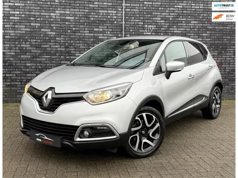 Renault Captur 1.2 TCe Helly Hansen Navigatie|Cruise Control|PDC|Keyless|Climate Control