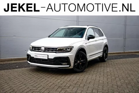 Volkswagen Tiguan 2.0 TSI 4Motion Highline Business R Pano, Adapt. cruise control, TH, HUD, enz