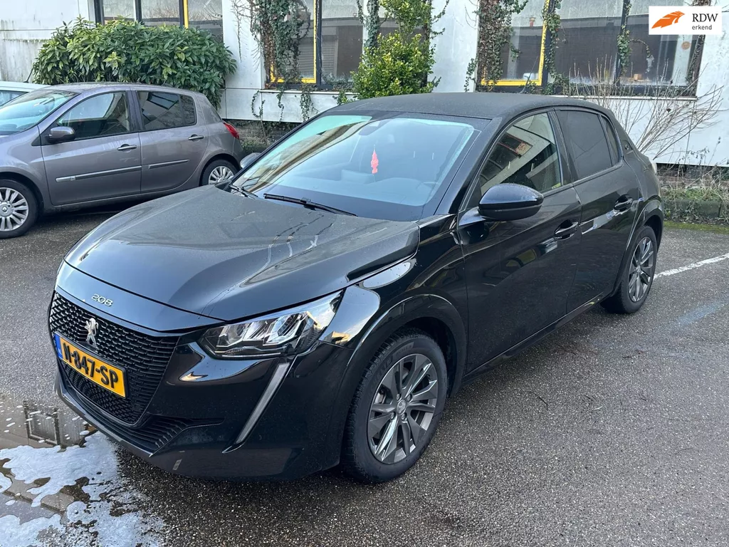 Peugeot E-208 EV Allure 50 kWh/ Dealer onderhouden