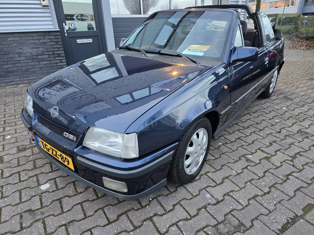 Opel Kadett KADETT-E-CABRIO C2.0NE GSI OPNIEUW GESPOTEN