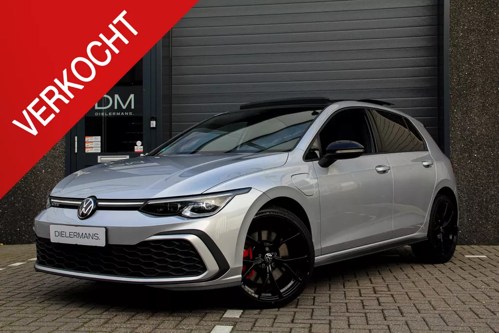 Volkswagen Golf 1.4 eHybrid GTE Black Style | Reflex zilver | Trekhaak elektrisch | Pano | goed in de opties