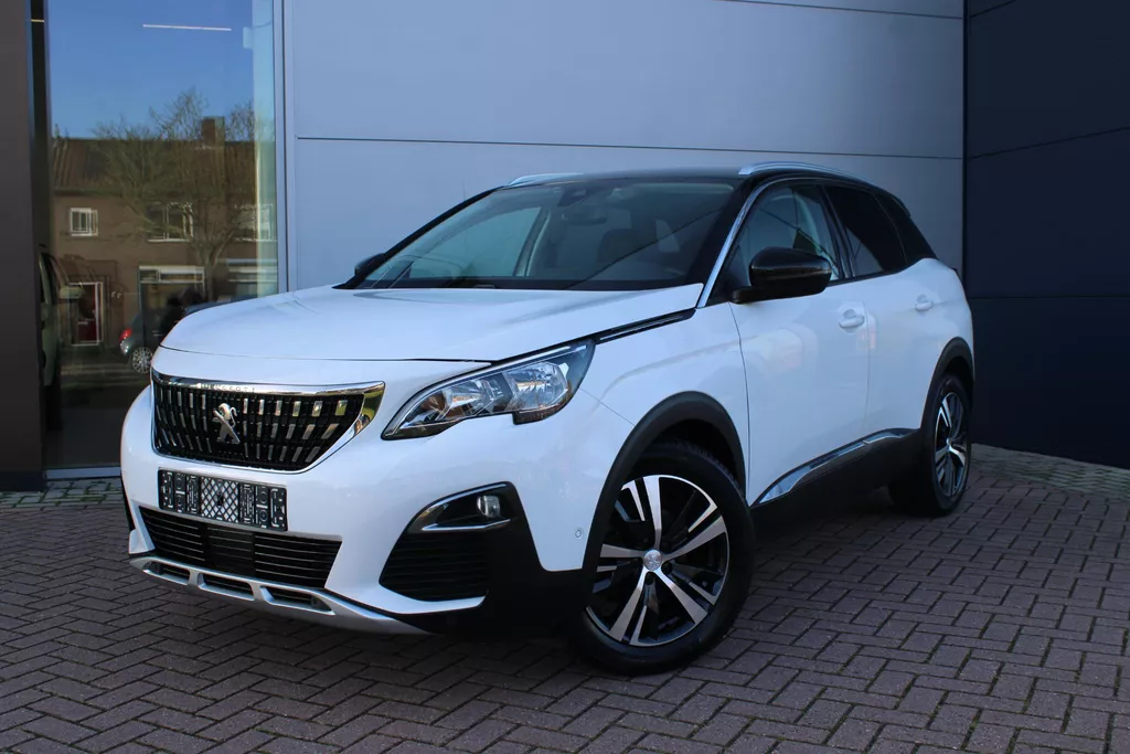 Peugeot 3008 1.2 PureTech 130pk Allure Automaat Airco Navi Camera Carplay Zeer mooi