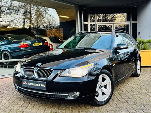 BMW 5-serie Touring 523i Leer*Xenon*Automaat*Pano