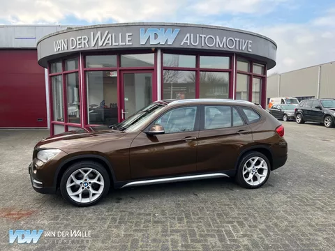 BMW X1 sDrive18d X-Line Pano, Leder, Automaat, NaviPro HD, Cruise Stoelverwarming
