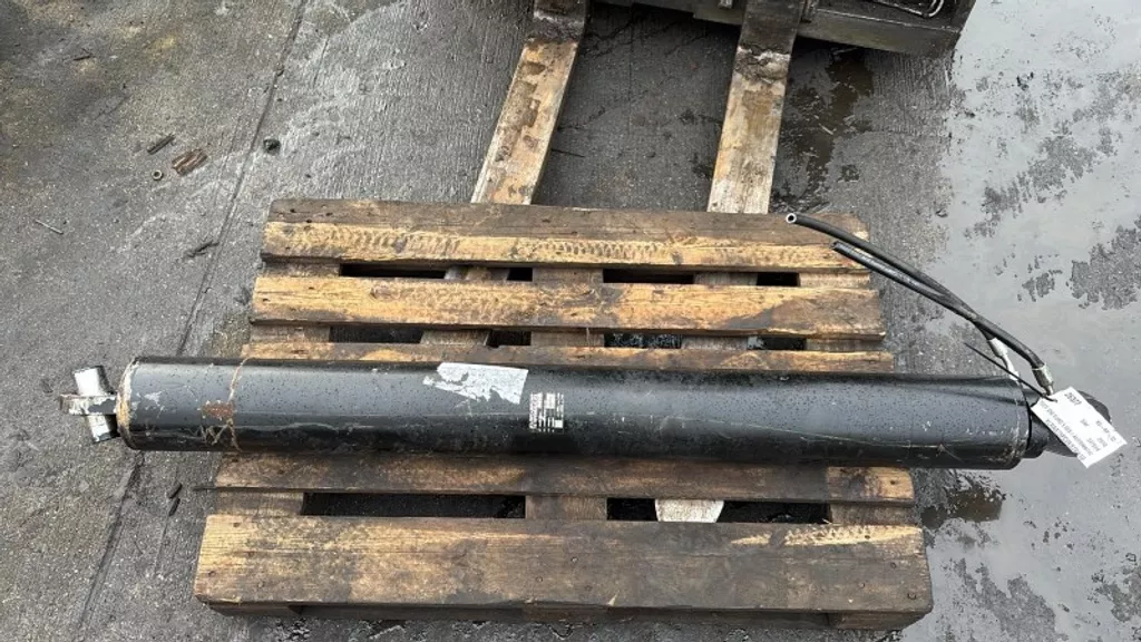 Diverse 821430353013 HYDRAULISCHE CILINDER INTERPUMP HYDRAULICS CILINDRO DE-R3020 135 3 CRN