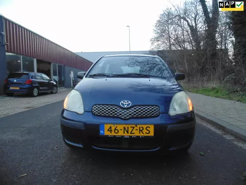 Toyota Yaris 1.0 VVT-i Idols 2004 met trekhaak airco