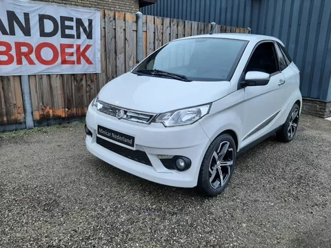 Aixam Coup&eacute; Brommobiel e Premium