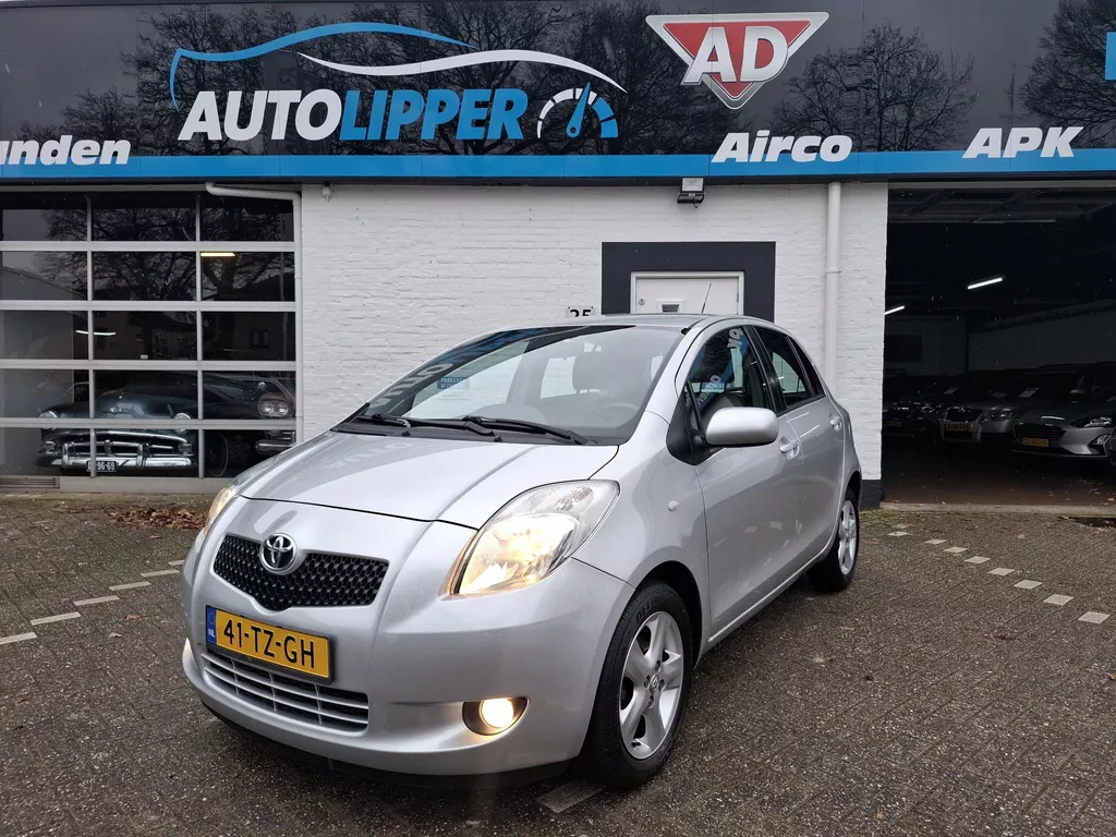 Toyota Yaris 1.3 VVTi Luna /Nieuwe apk/Afleverbeurt/Airco/84316 km