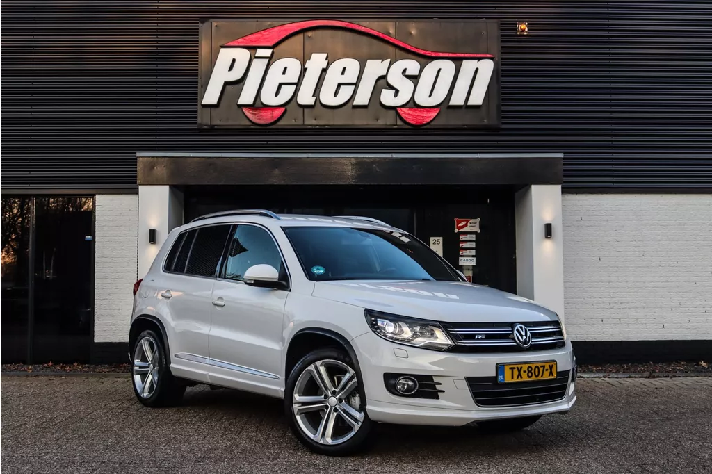 Volkswagen Tiguan 1.4 TSI 2x R-Line TREKHAAK KEYLESS XENON