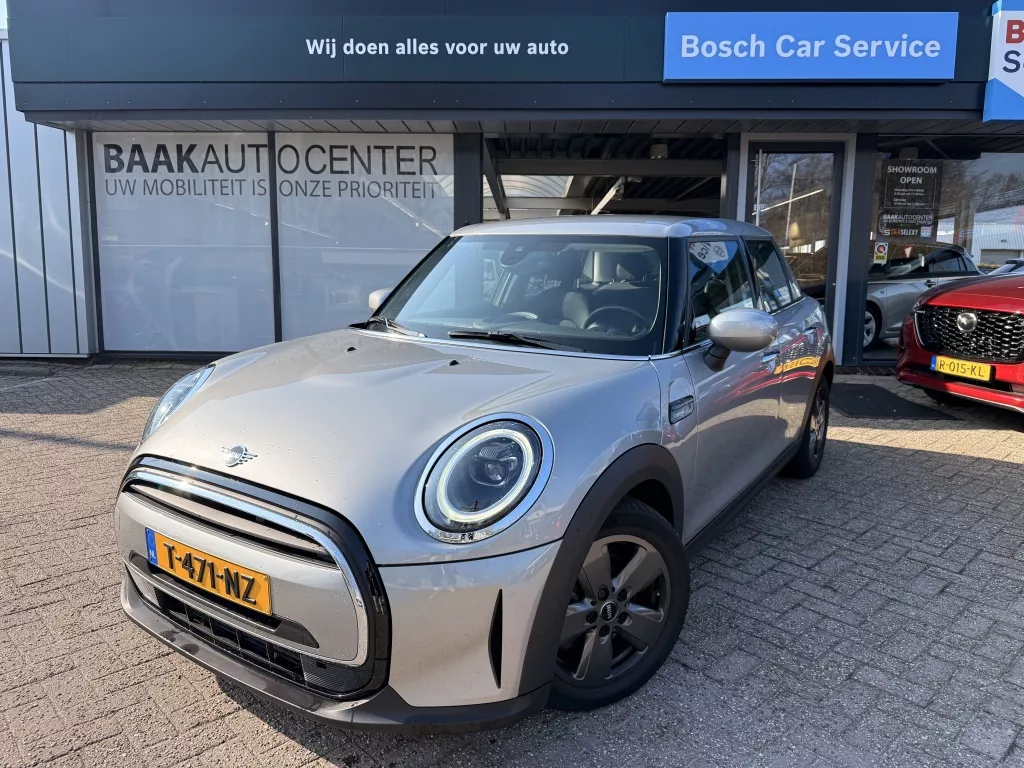 MINI Cooper Mini 1.5 Classic | Camden Edition