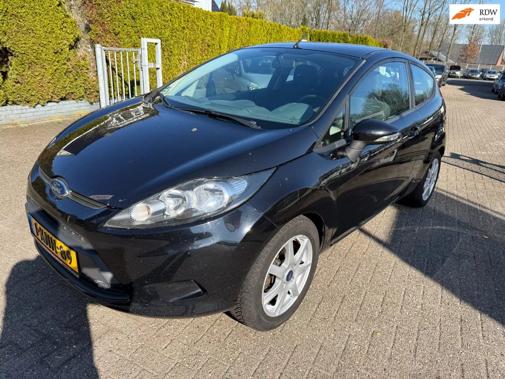 Ford Fiesta 1.25 Limited AIRCO LMV TREKHAAK