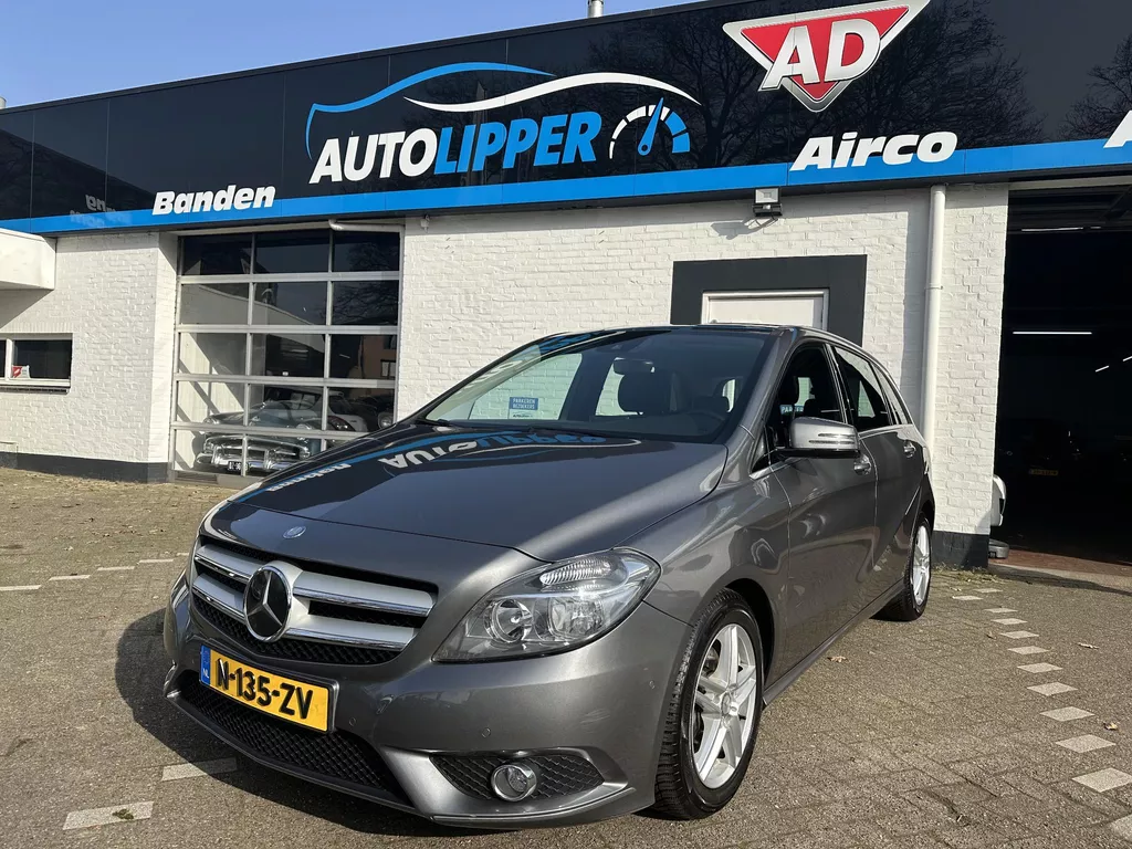 Mercedes-Benz B-klasse 180 /Nieuwe apk bij aflevering/Automaat/Airco/Navi/lm velgen/All season banden