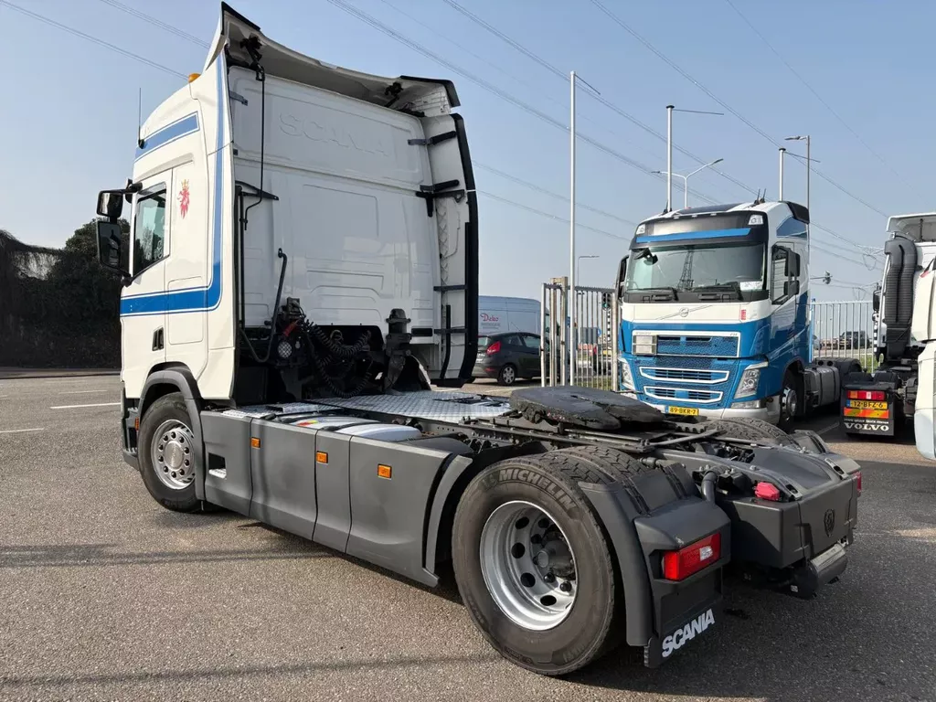 Scania R R500 NGS 6X2,Retarder,2x tank,schuifschotel,King of the road,Top