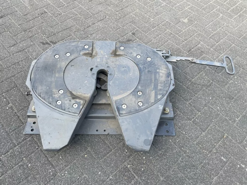 DAF 1815378 KOPPELSCHOTEL JOST JSK37C (ALS NIEUW)