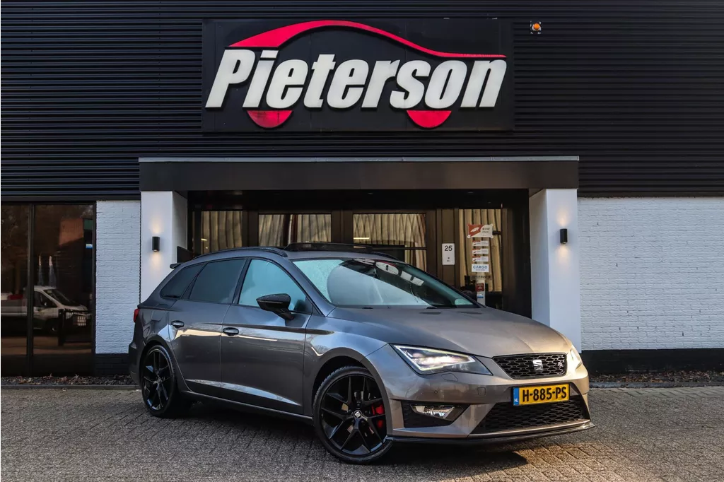 Seat Leon ST 1.4 TSI FR PANO TREKHAAK LED CLIMA STOELVERW.