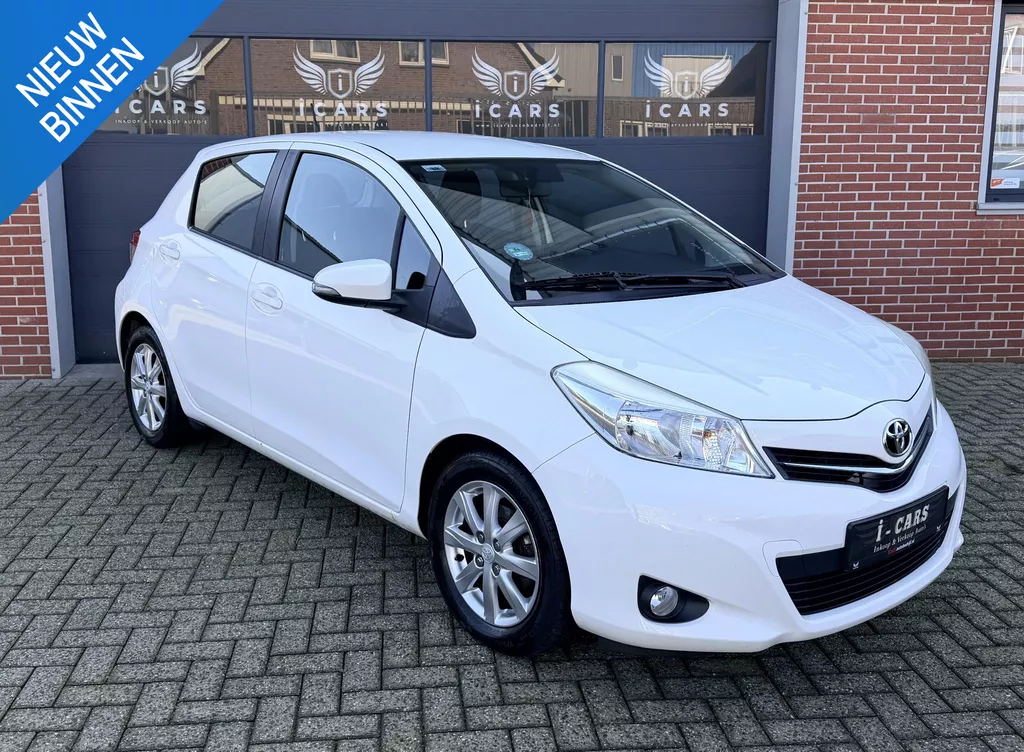 Toyota Yaris 1.3 VVT-i Cool 2e eigenaar Navi Carplay