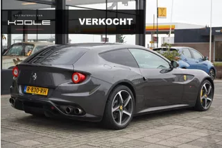 Ferrari FF 6.3 V12 | 660 pk | Lift | Carbon | LED stuur |