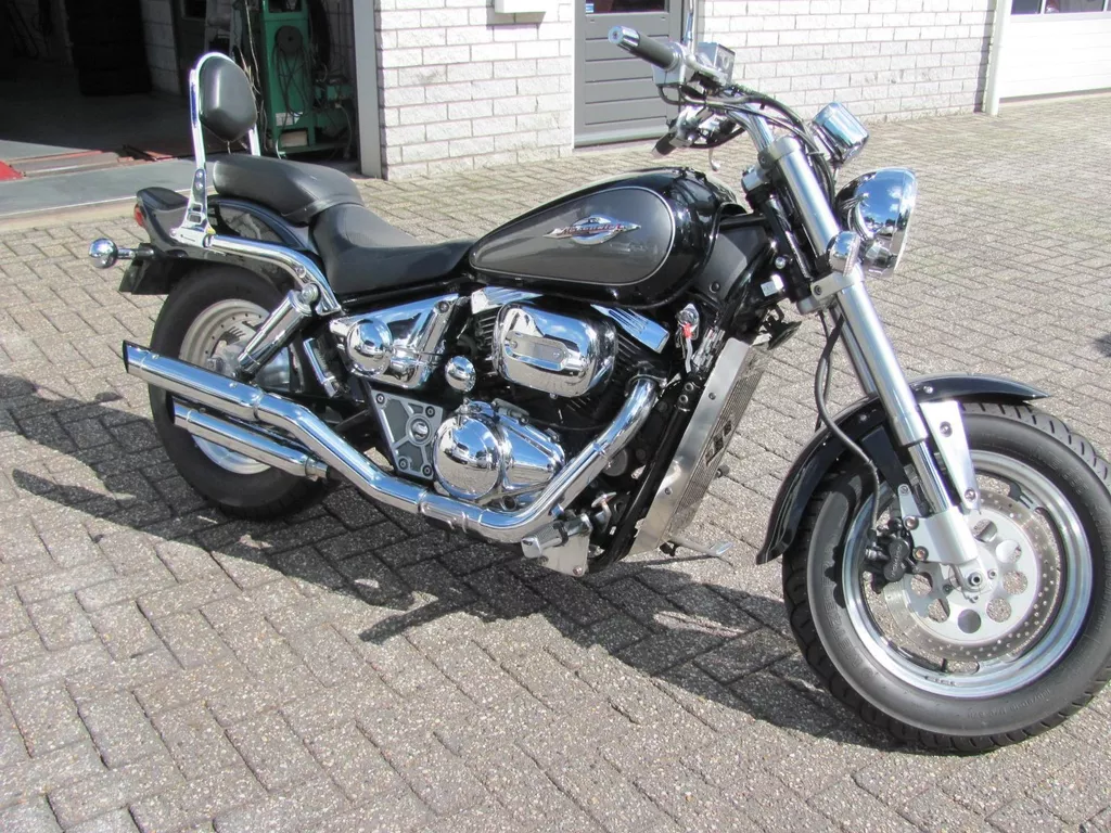 Suzuki VZ 800 Marauder