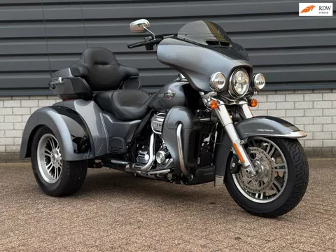 Harley Davidson FLHTCUTG 114 M8 Tri Glide Ultra TOPSTAAT BJ22
