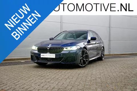 BMW 5-serie Touring 540d xDrive M-Sport Stoelventilatie, Panoramadak, H/K Geluidsinstallatie, Active steering, Key less Entry, Apple carPlay, Camera, Stoelverw. V+A
