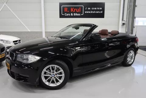 BMW 1-serie Cabrio 118i Airco-ecc Bruin Leer Stoelverwarming voor handel of export!! Sportvelgen Boekjes aanwezig de motor lekt wat olie !!