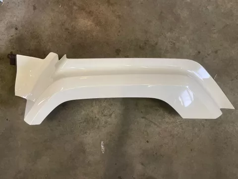 DAF 2318229 / 2318231 / 2318237 / 2418408 OPSTAPBAKPLAAT LINKS (ALS NIEUW)