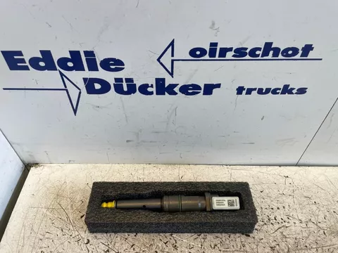DAF 2426853 / 2477784 INJECTOR MX-11