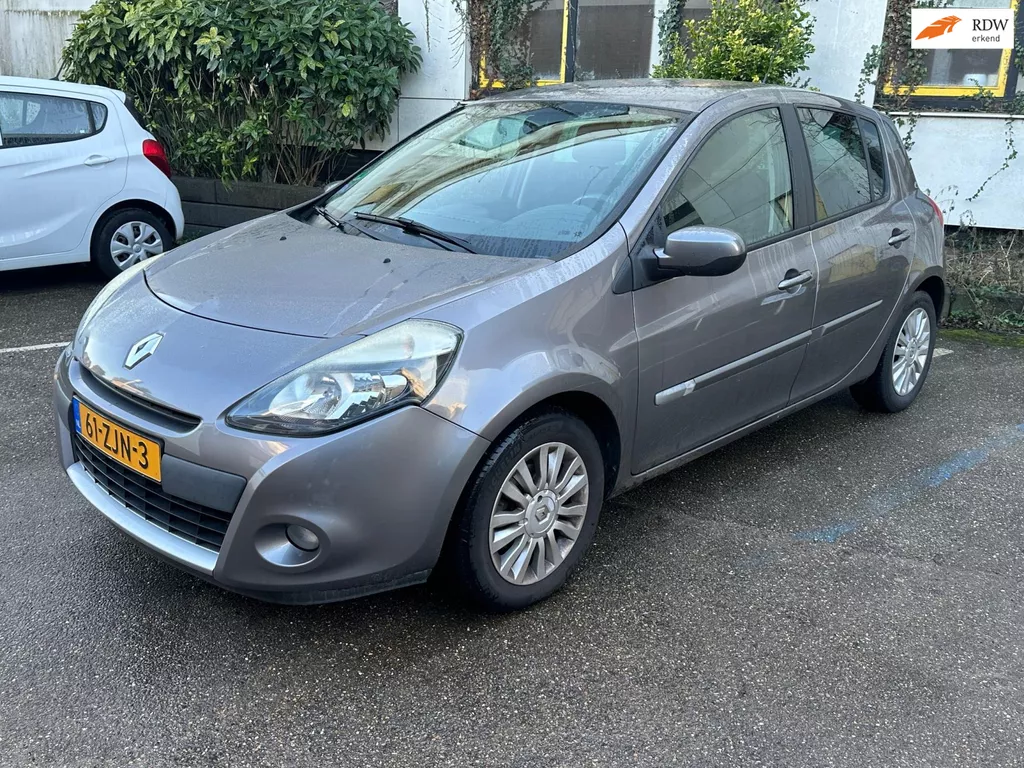 Renault Clio 1.2 Collection/ Nette auto/ Goed onderhouden / Nieuwe APK