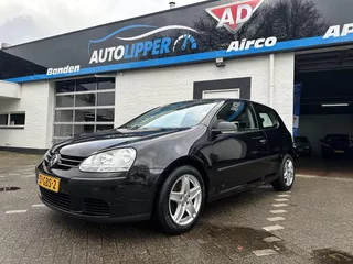 Volkswagen Golf 1.4 TSI Trendline /Nieuwe apk bij aflevering/2 dinn radio/All Season banden/Lm velgen/camera/Trekhaak