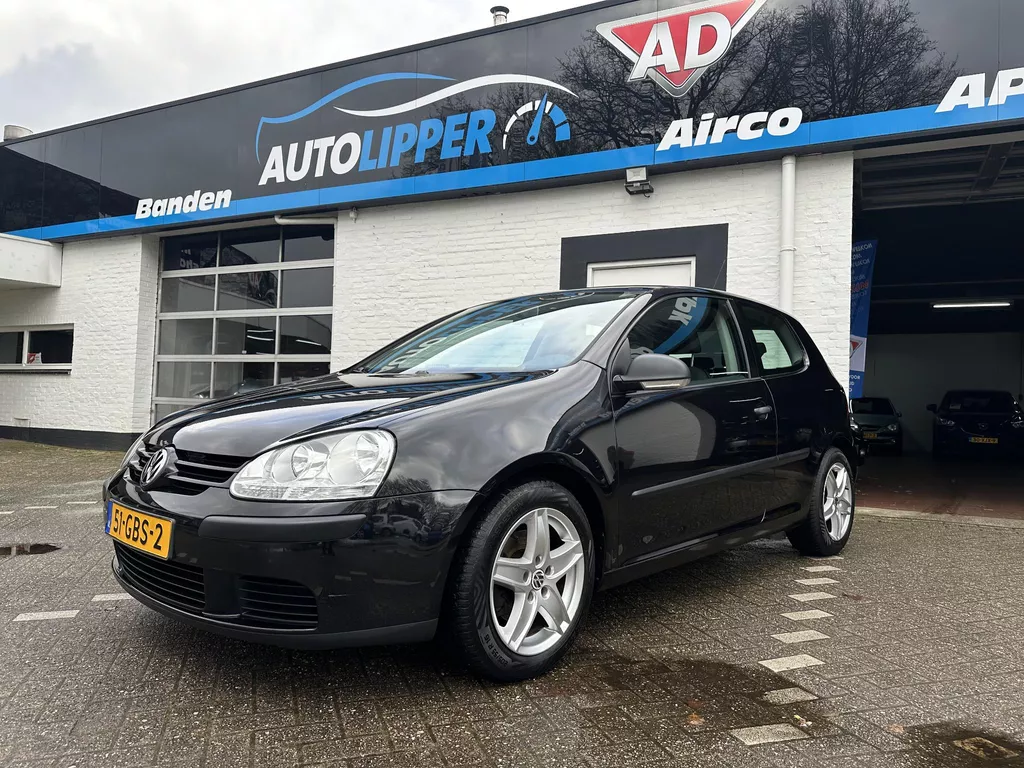 Volkswagen Golf 1.4 TSI Trendline /Nieuwe apk bij aflevering/2 dinn radio/All Season banden/Lm velgen/camera/Trekhaak