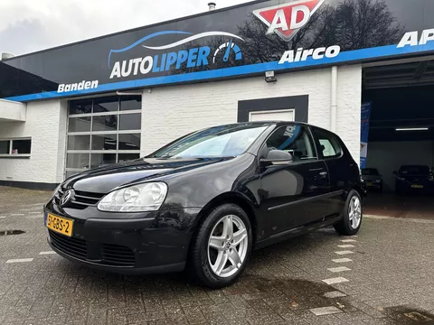 Volkswagen Golf 1.4 TSI Trendline /Nieuwe apk bij aflevering/2 dinn radio/All Season banden/Lm velgen/camera/Trekhaak